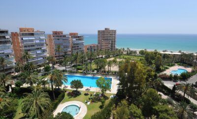 ¡Apartamento en la 9ª planta con impresionantes vistas al mar!