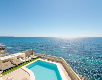 Villa Celia in first sea line with large private swimming pool!