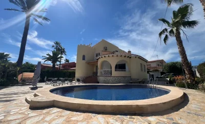 Villa Eva with private pool, AC & beach 1 km