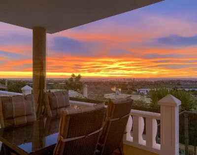 Immaculate Villa with stunning coastal and sea views !