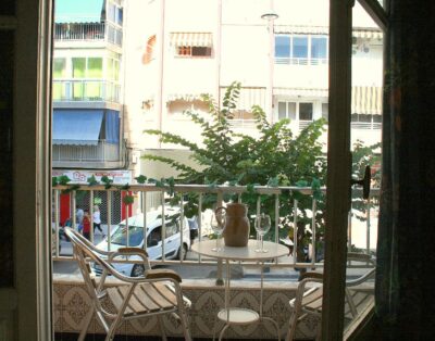Theresa apartment 150m to the beach!